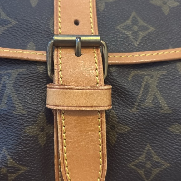 Beautiful and Vintage Authentic Louis Vuitton Saumur 35 Bag with dusty and COA - Picture 5 of 10